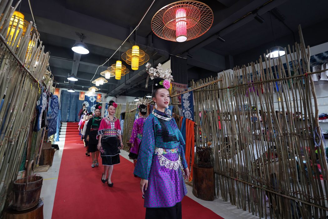 93FʡկhȪֵzĄؚ܇gȺMʢbֱչʾ