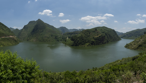 8赫章縣“雞鳴三縣”景點剎界河流域。李學友攝