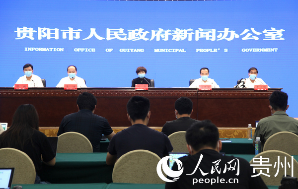 新聞發布會現場。人民網龍章榆攝