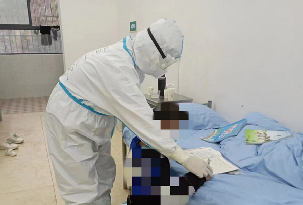 畢節方艙醫院的醫護工作者。