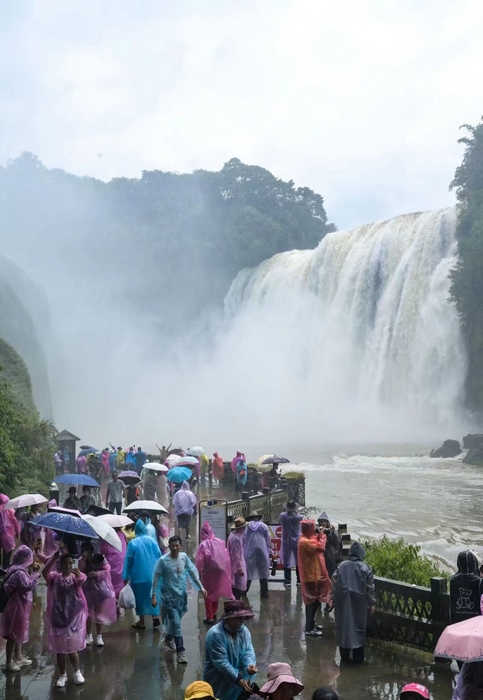 黃果樹瀑布。陳俊攝