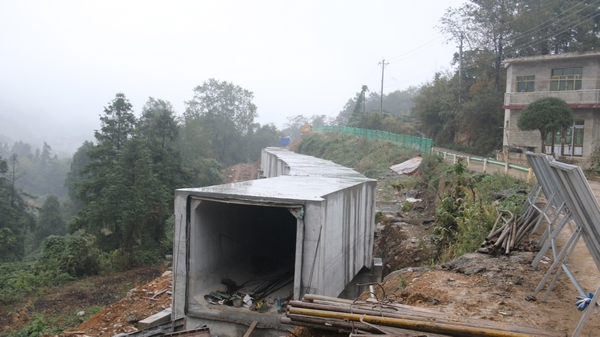 夾水巖輸水管網。
