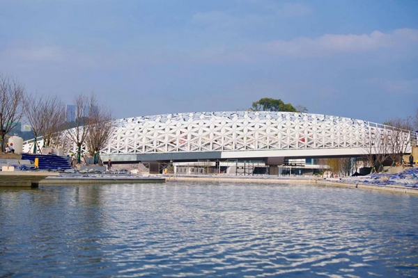 鐵建城飲馬湖公園景觀橋。中國鐵建地產貴州公司供圖