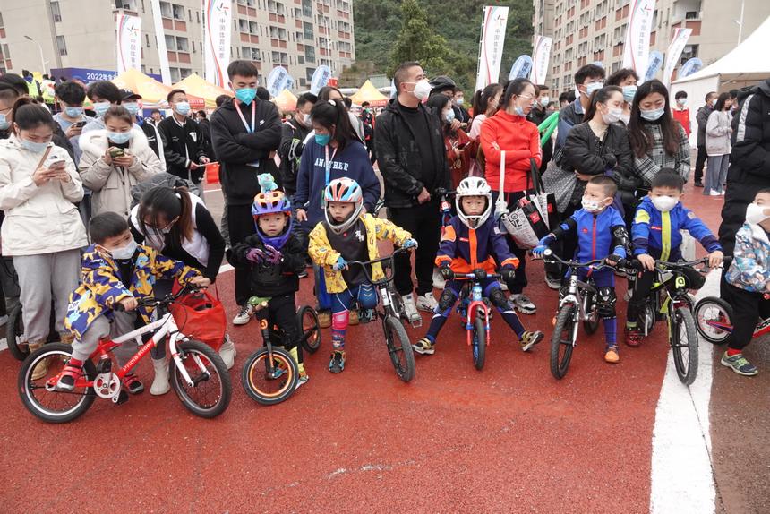 參加比賽小朋友們。蒲學光攝