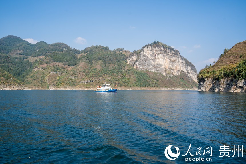 黔中平寨水庫風景。人民網記者 涂敏攝