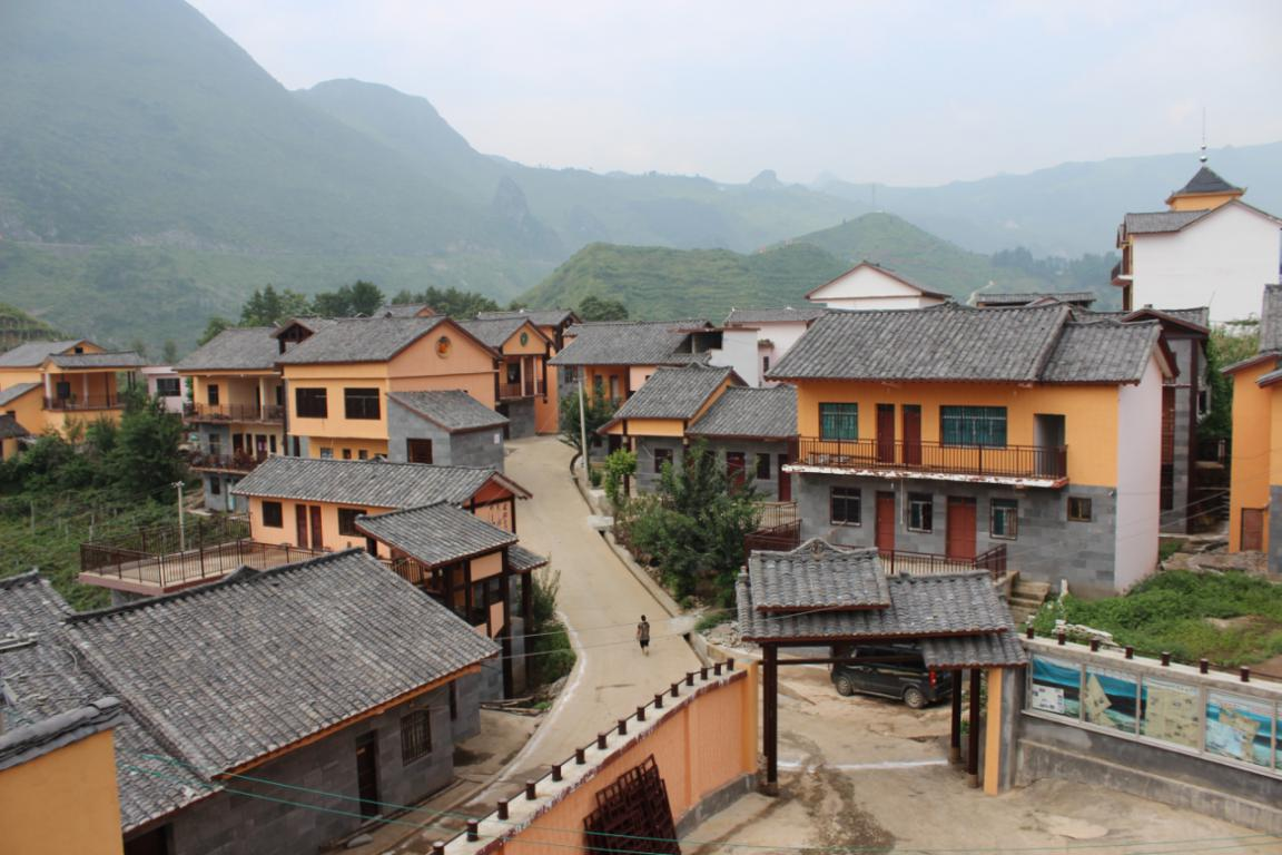 水城區猴場鄉補那村村莊清潔常態化。