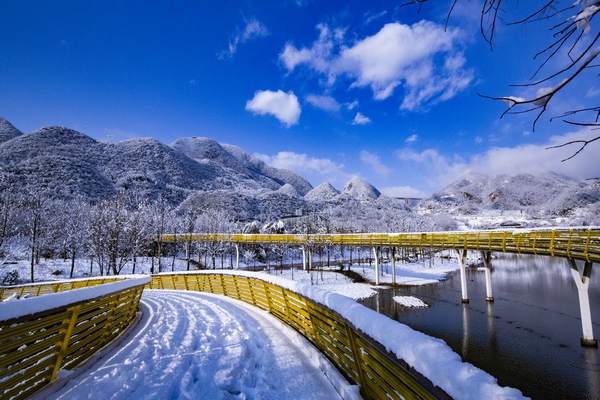 六盤水明湖國家濕地公園一角。趙樺攝