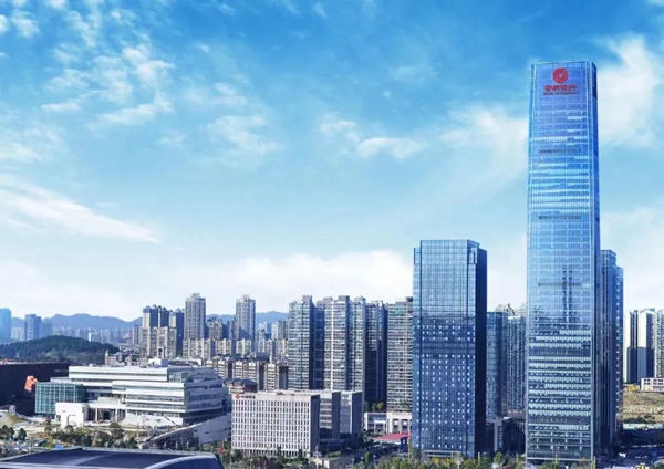 2位于貴州省貴陽市觀山湖區永昌路9號的貴州銀行總行大廈。