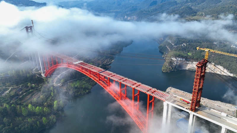 德余高速烏江特大橋主體貫通。?劉葉琳攝