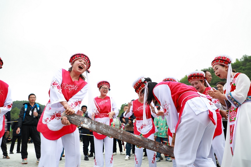 精彩紛呈的民俗活動。