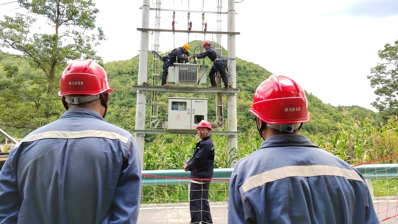 修文縣谷堡鎮上硐村 羅志勇 攝.jpg