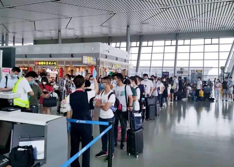 五月貴陽“天路”忙，南航承運5.3萬人數博會“熱飛”。