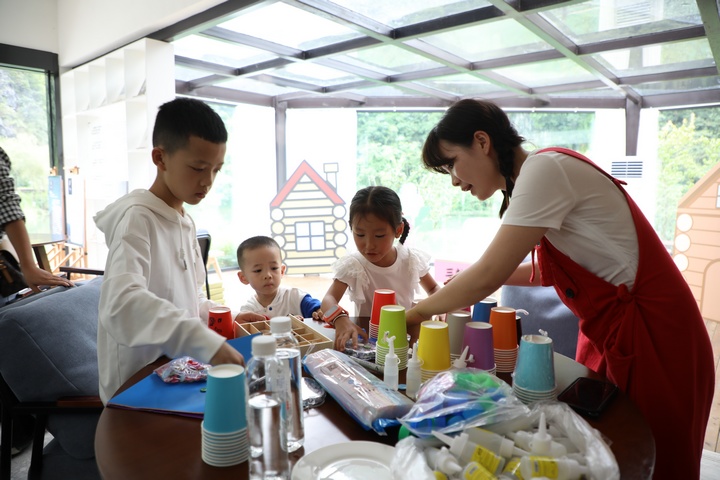 紙杯偶工作坊。