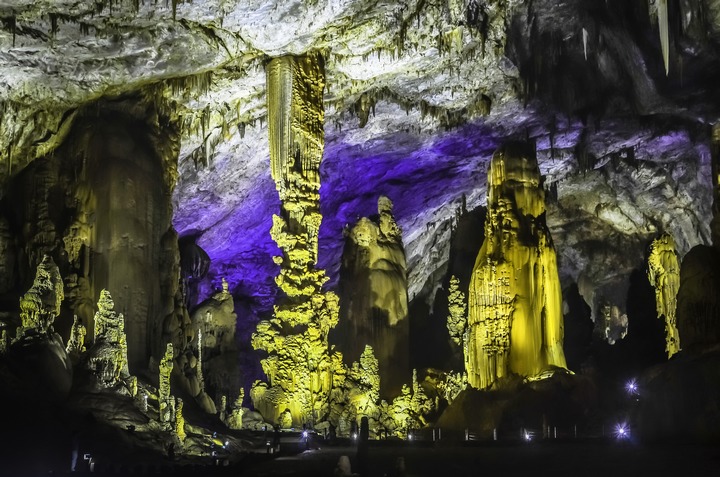 織金洞靈芝山。