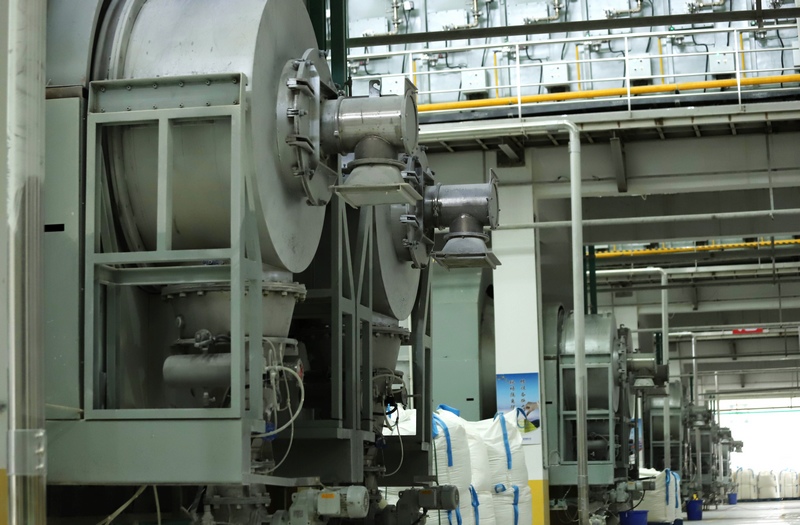 貴州雅友新材料有限公司廠區內部。 顧蘭云 攝