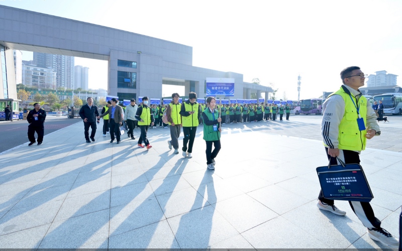 2 參賽選手準入入場。圖片由大賽組委會提供.jpg