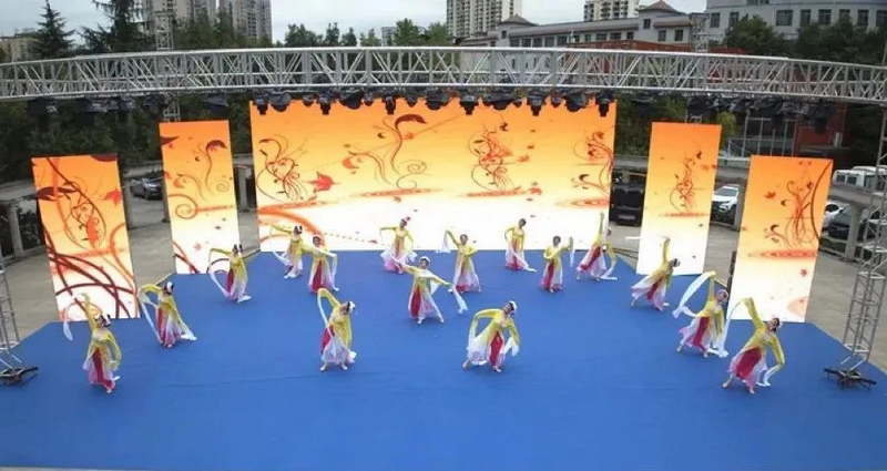 桐梓縣2023“鄉村你來美·桐梓村晚”廣場舞大賽也火熱開賽。桐梓縣融媒體中心供圖