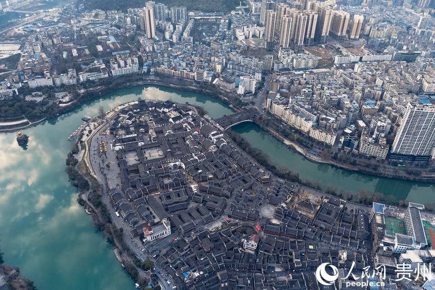 航拍中南門古城。人民網記者 涂敏攝