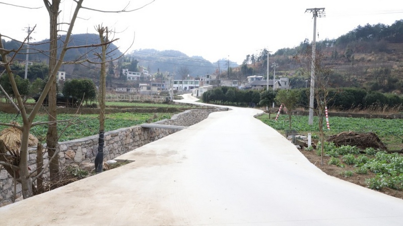 修文縣龍場街道2023年中央財政銜接推進鄉村振興補助資金朝陽村同心至五里橋產業路建設項目竣工通車 修文縣融媒體中心郭朝洪 攝.jpeg