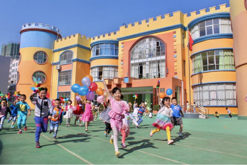 2023年6月，全省14個縣接受國家實地督導評估，國家評估組給予了“貴州學前教育普及普惠程度高，政府保障到位，辦園條件較好，教師隊伍較強，辦園質量較高”的充分肯定。貴州省教育廳在全國督導評估工作推進會上作經驗交流發言。