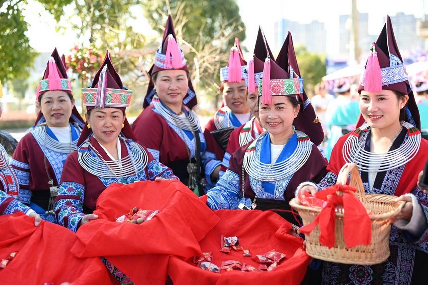 苗族跳花活動現場。