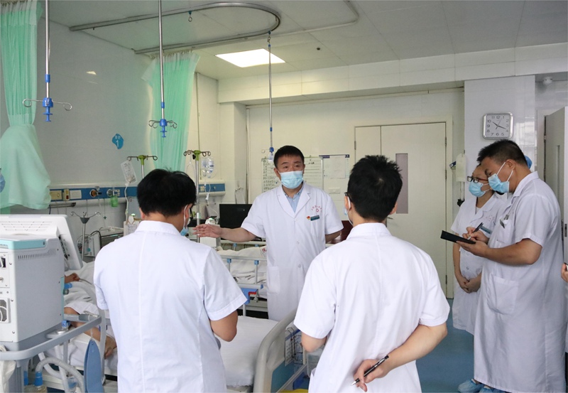 傅小云的查房教學課堂正在進行。受訪者供圖