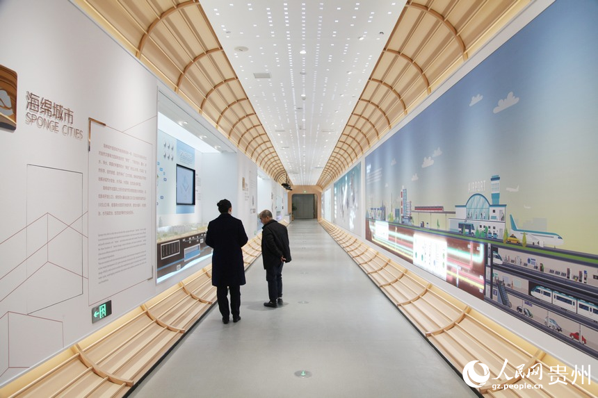 展覽館一角。人民網 龍章榆攝 