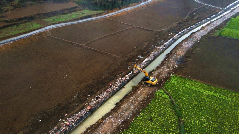 (圖3 )遵義市鳳岡縣綏陽鎮新崗村的新建高標準農田.jpg