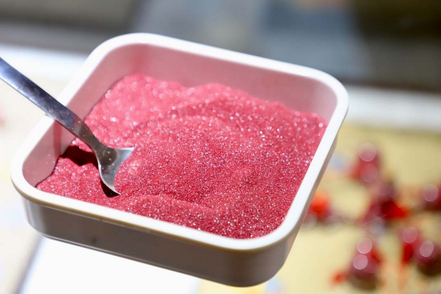 圖為朱砂粉。顧蘭云攝