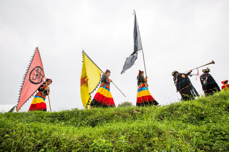 2020年6月29日，村民們正在貴州省畢節市百里杜鵑管理區普底鄉永豐村舉辦祭祀活動。