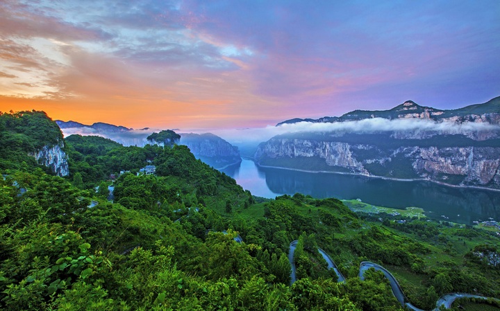 烏江源百里畫廊——黔西新仁鄉化屋景區。史開心攝