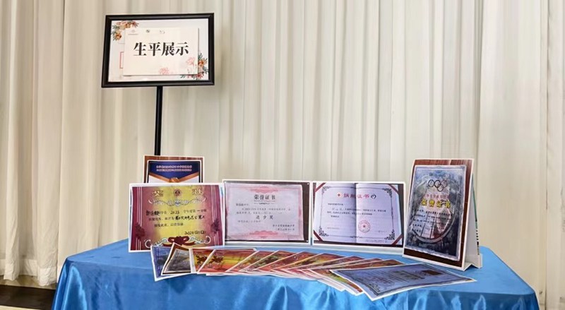 郭佳毅獲得過的獎狀和榮譽。