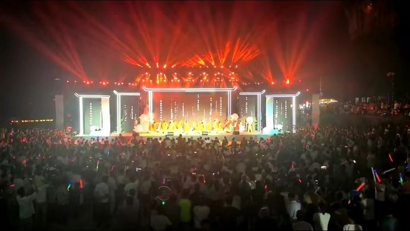 2、開幕式現場。