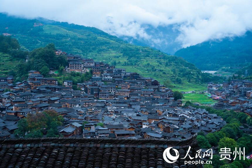 西江千戶苗寨。人民網 陽茜攝