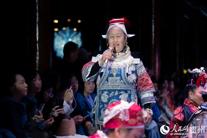 “村T”表演現場。人民網記者 涂敏攝