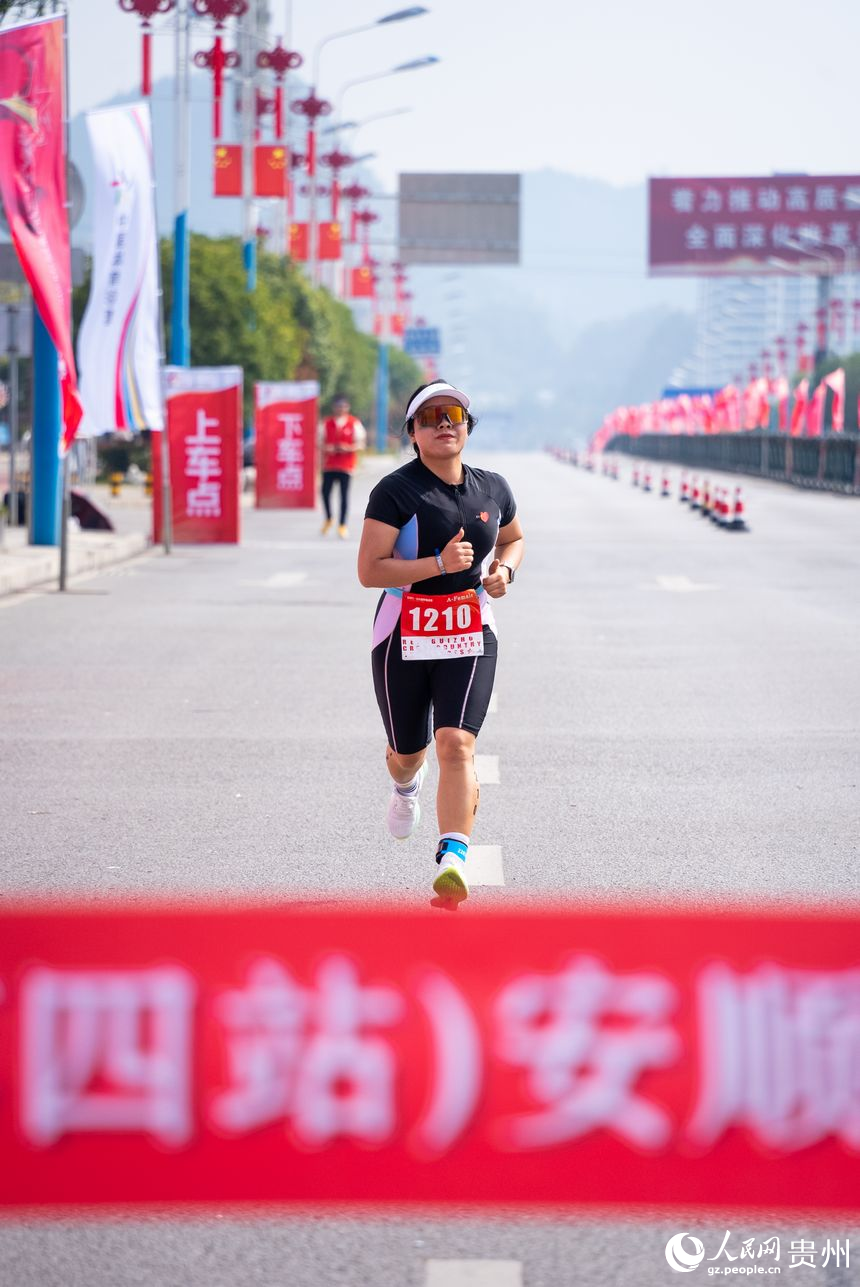 比賽現場。人民網記者 涂敏攝