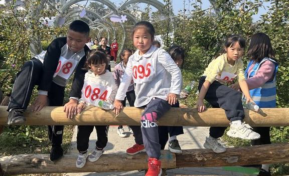 觀山湖：“村跑”開賽！整羊整豬作福利