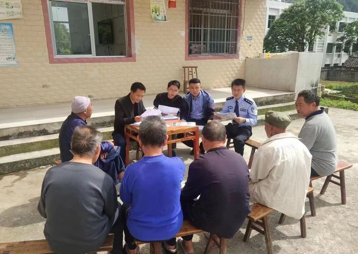 網格員、聯戶長、片區民警參與矛盾糾紛處理。