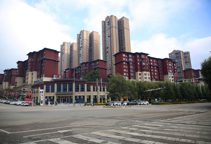 威寧縣城新型城鎮化建設一角。