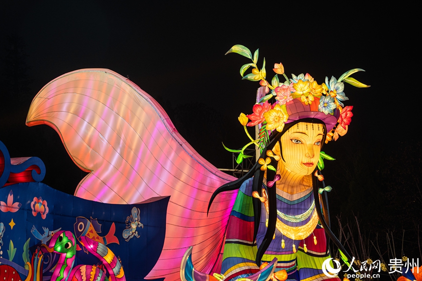 2025觀山湖春節燈會廟市現場。人民網陽茜攝