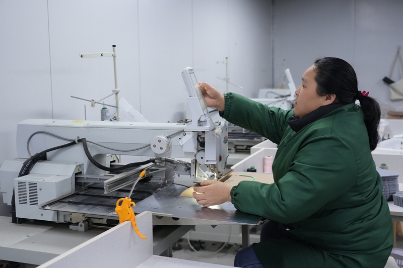 企業復工“干勁足”，奮戰首季“開門紅”。