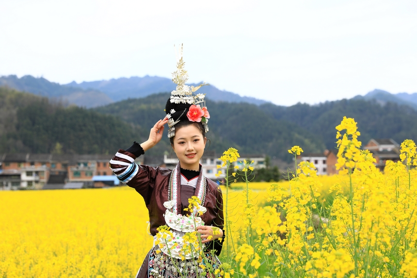 游客拍照打卡。楊家孟攝