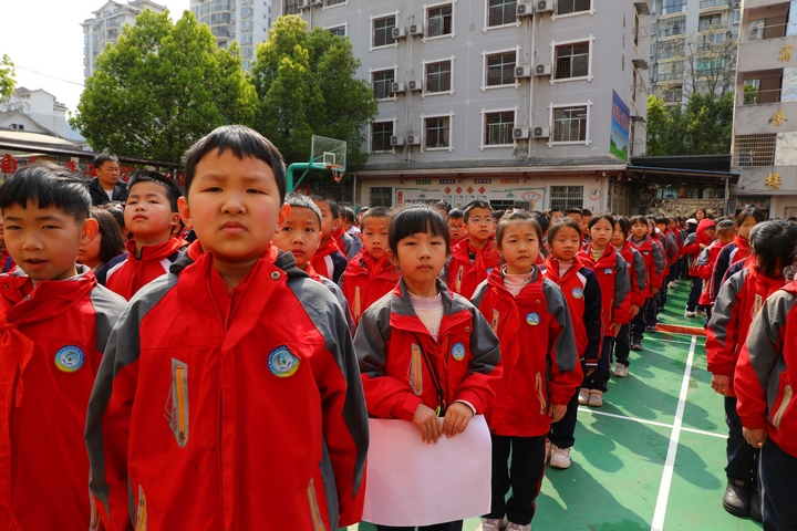 利用大課間開展安全教育講座(羅崢銘 攝) (4).jpg