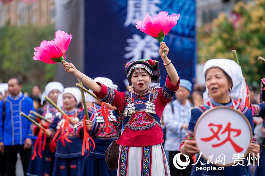“三月十三”民俗文化節現場。人民網記者 涂敏攝