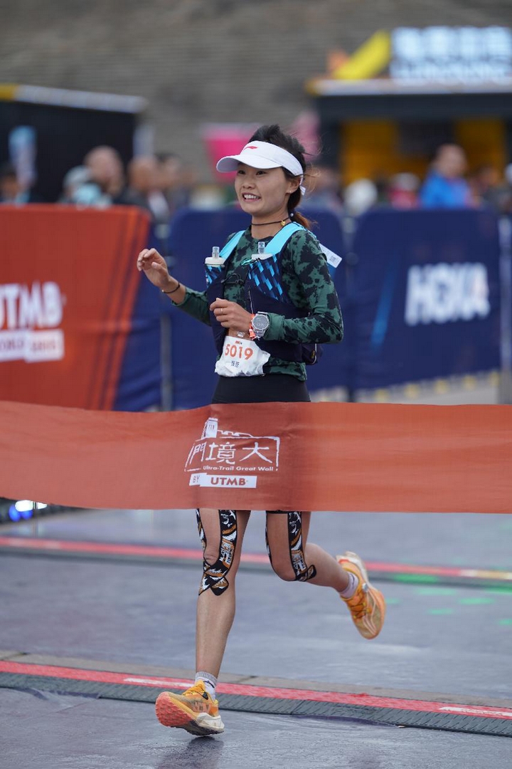 張廷終點沖線 受訪者供圖.jpg