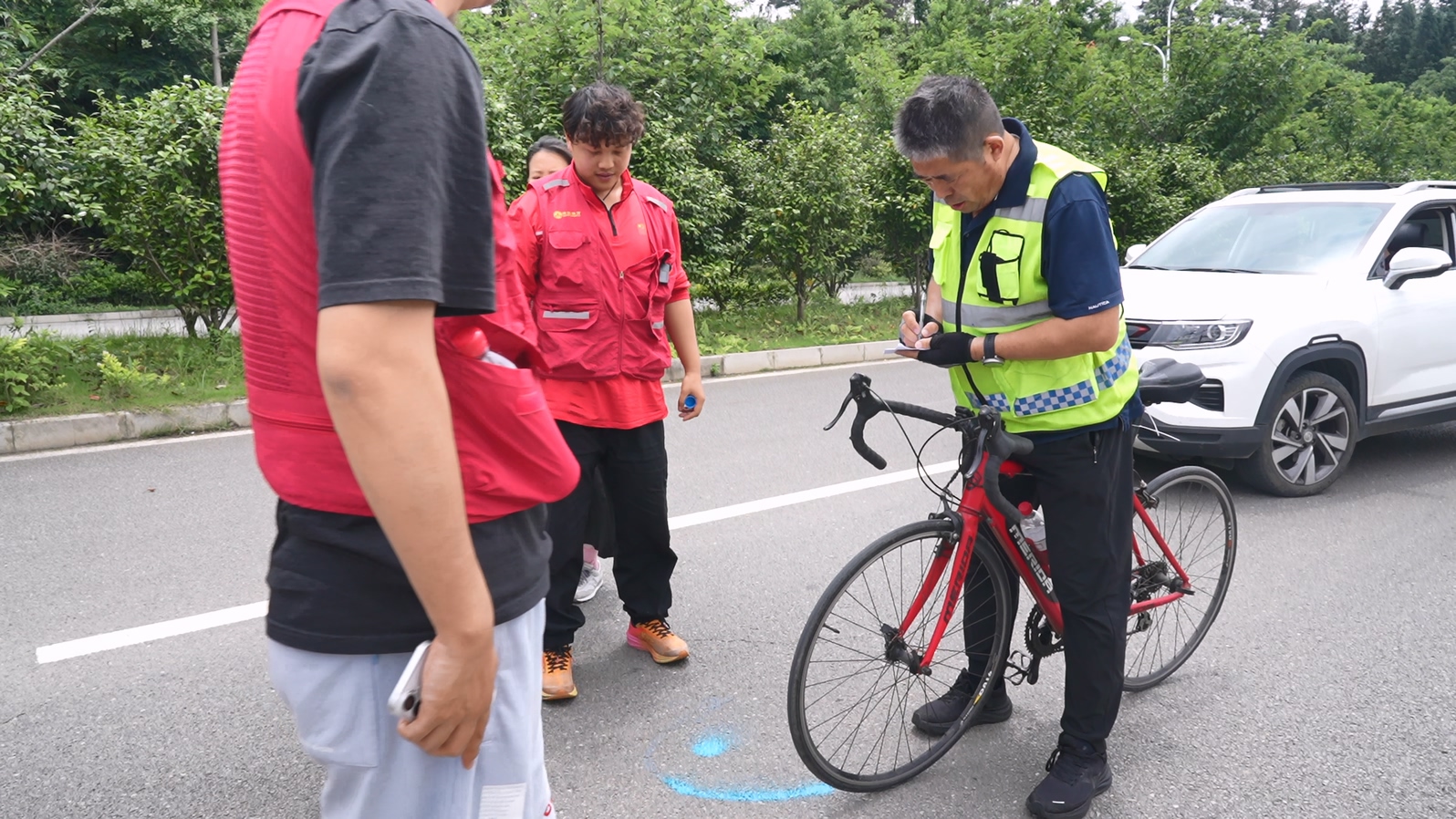 2025貴州·鎮寧黃果樹半程馬拉松賽道丈量工作圓滿完成。