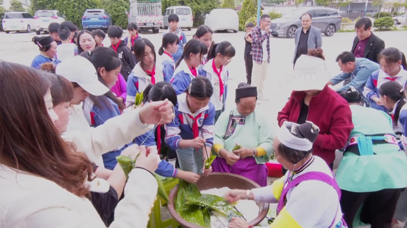 包粽子環節。