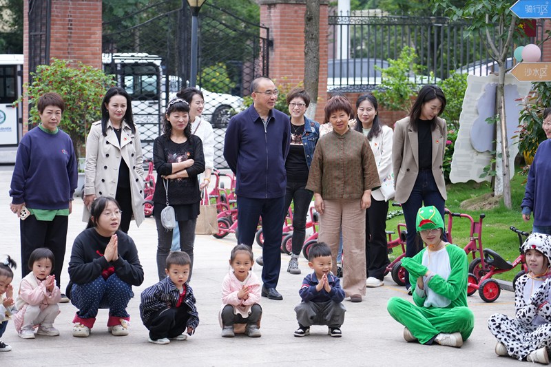 李華榮書記、翟理紅校長、孫立楓副校長共同出席活動。