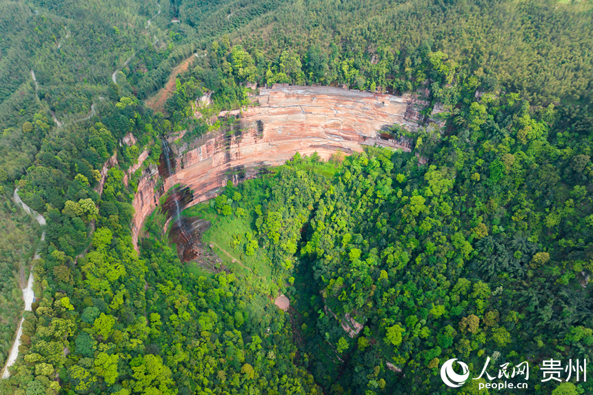 赤水丹霞佛光巖景區。人民網記者 涂敏攝