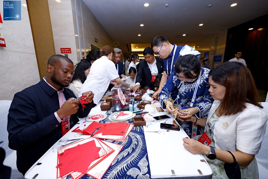 非遺展示。生態論壇新聞中心供圖